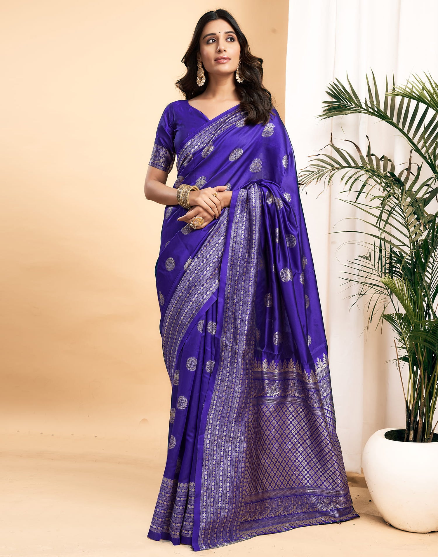 Blue Silk Blend Woven Kanjivaram Saree