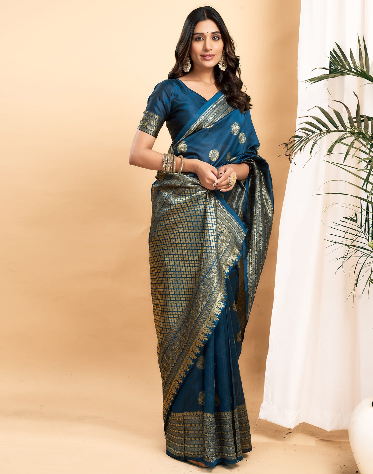 Blue Silk Blend Woven Kanjivaram Saree