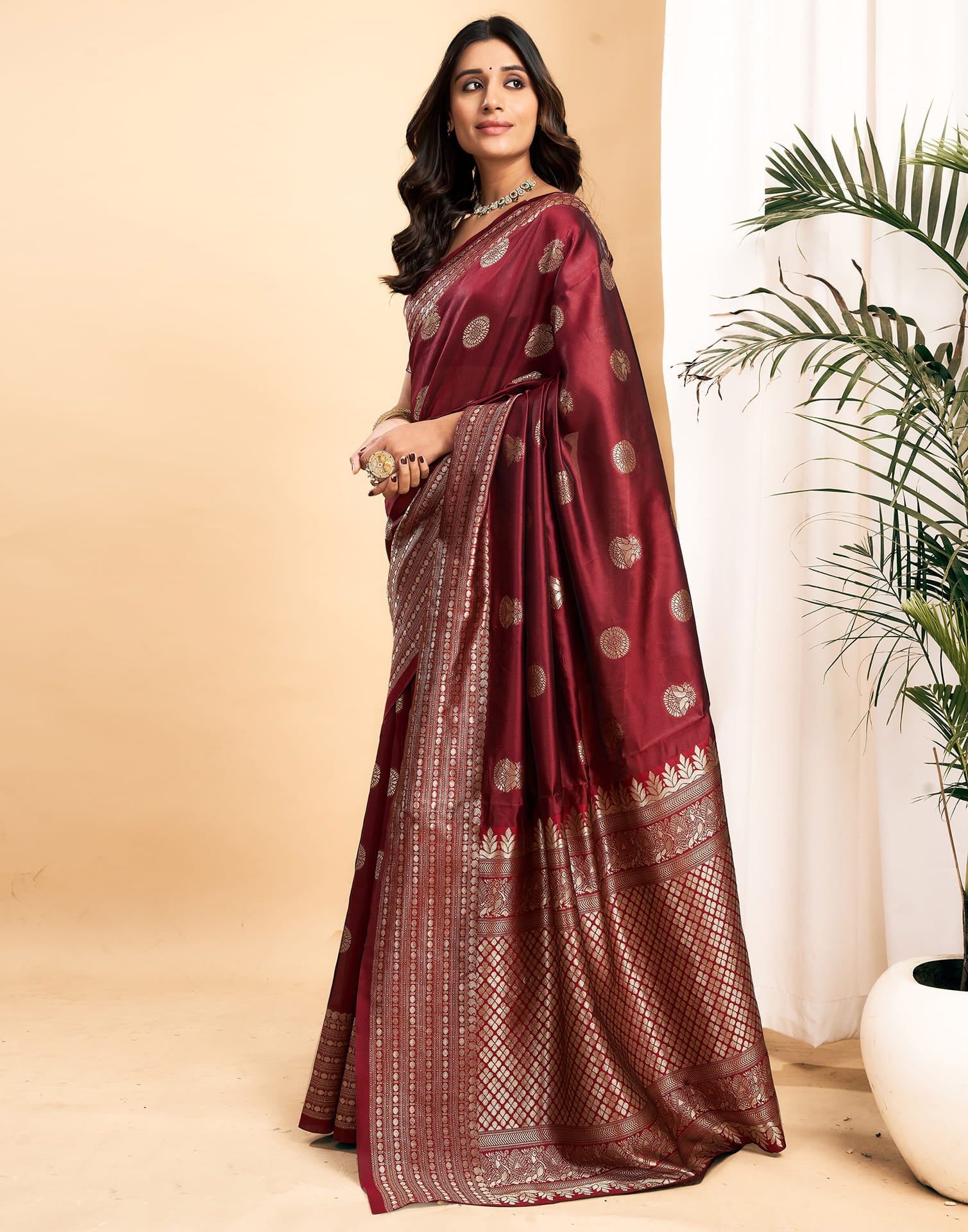 Maroon Silk Blend Woven Kanjivaram Saree