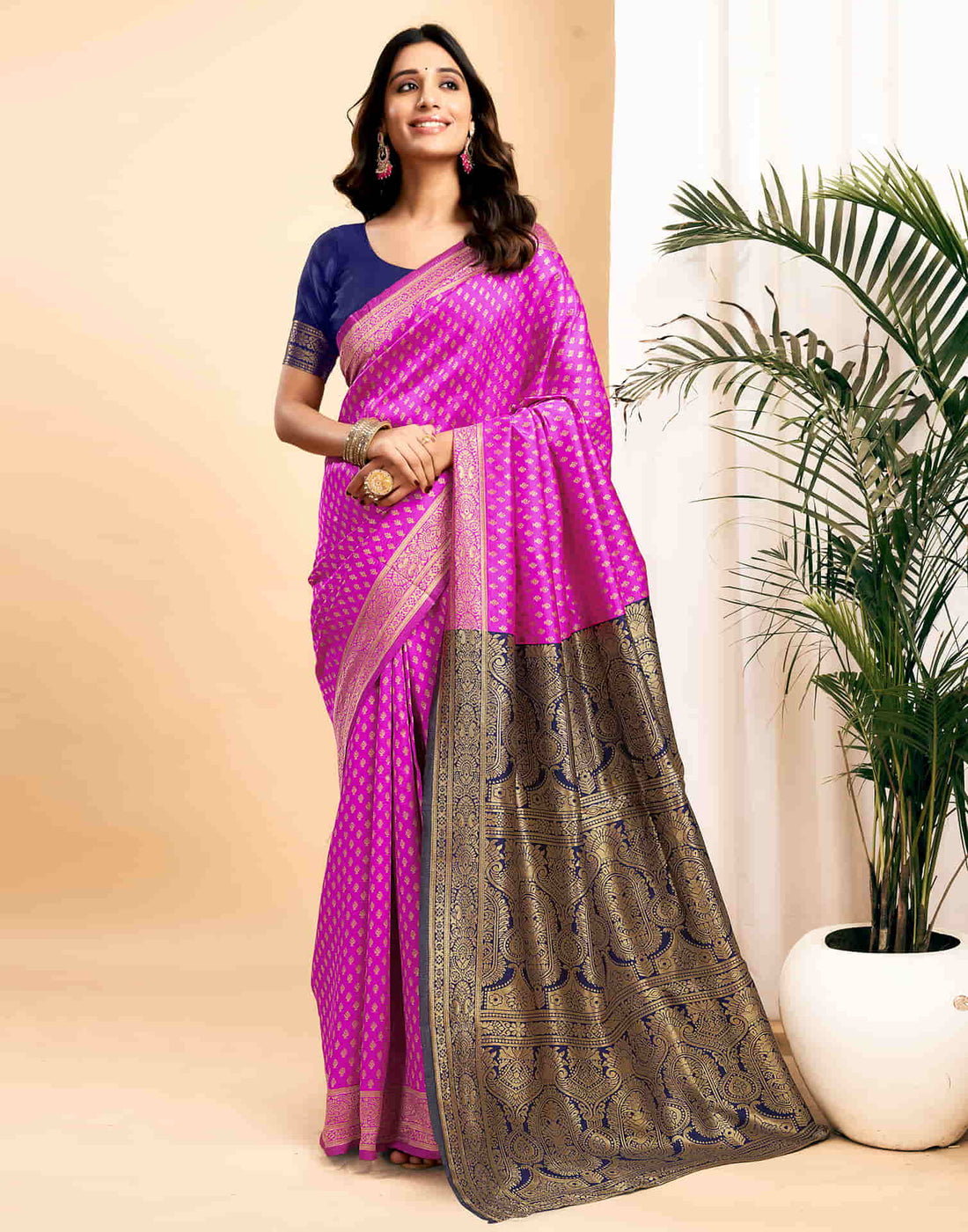 Pink Silk Blend Woven Banarasi Saree