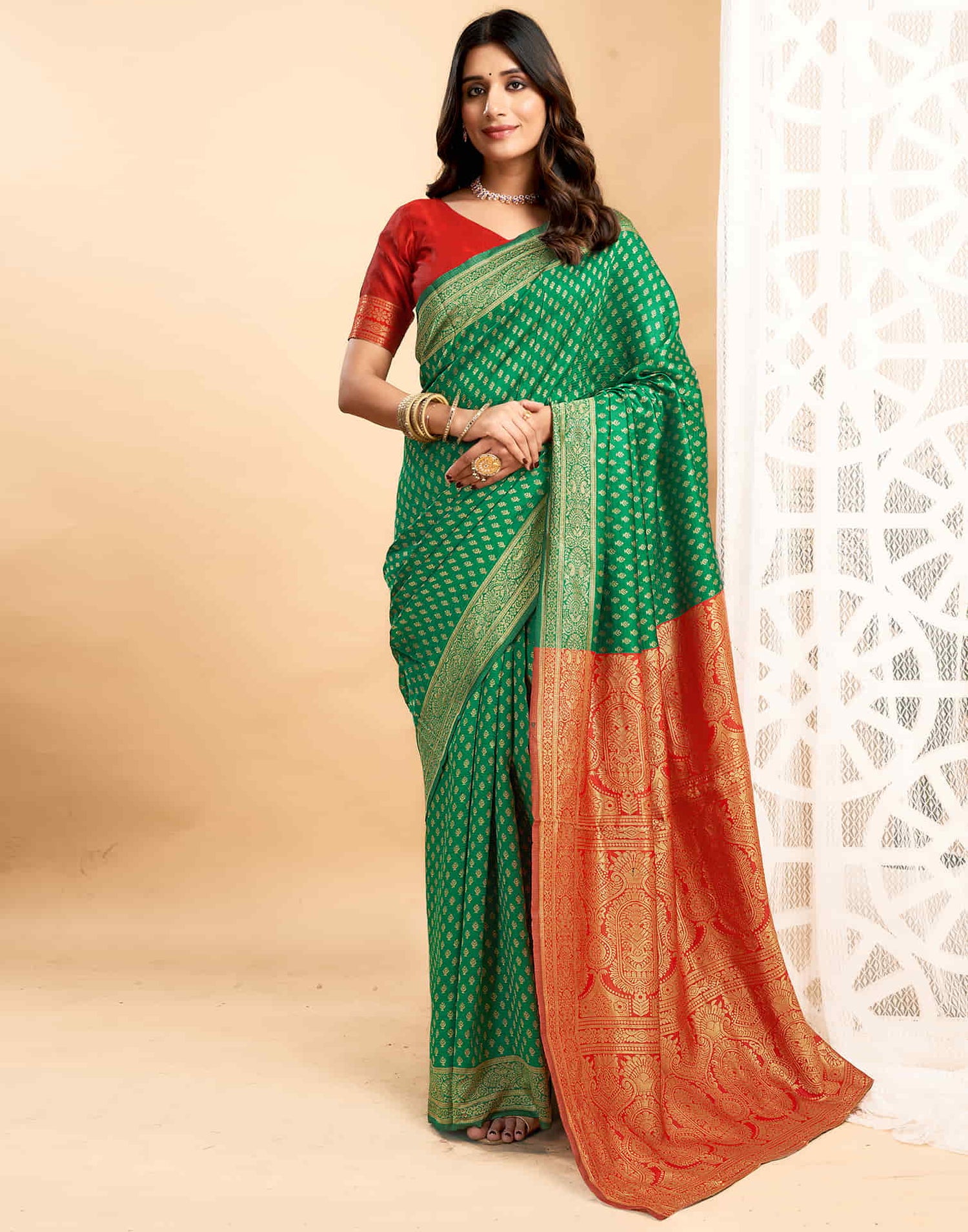 Green Silk Blend Woven Banarasi Saree