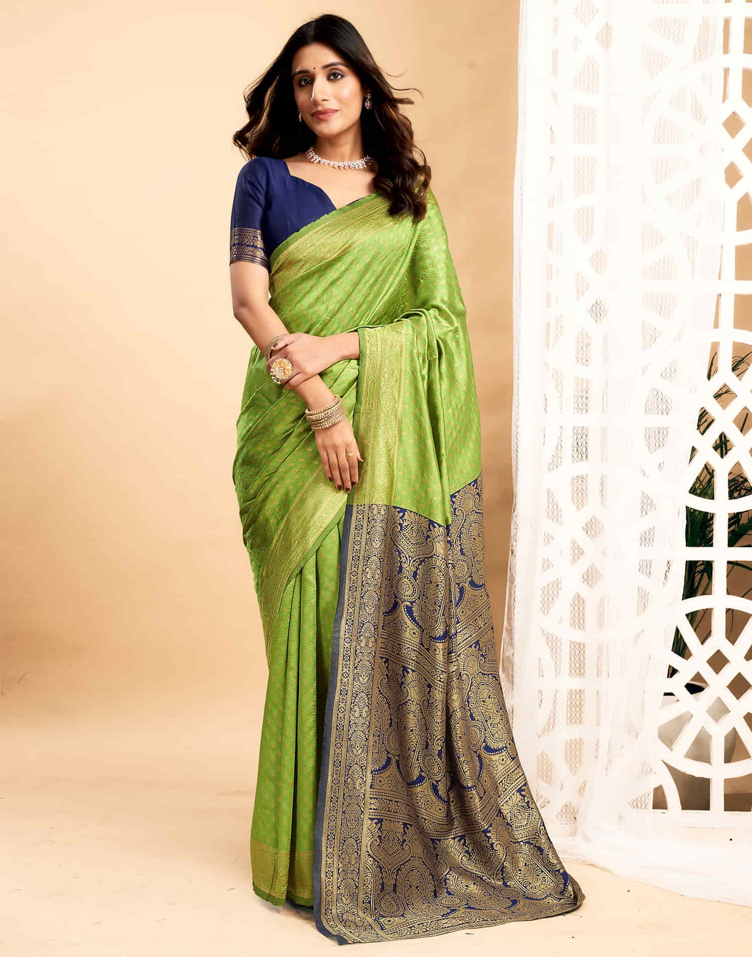 Green Silk Blend Woven Banarasi Saree