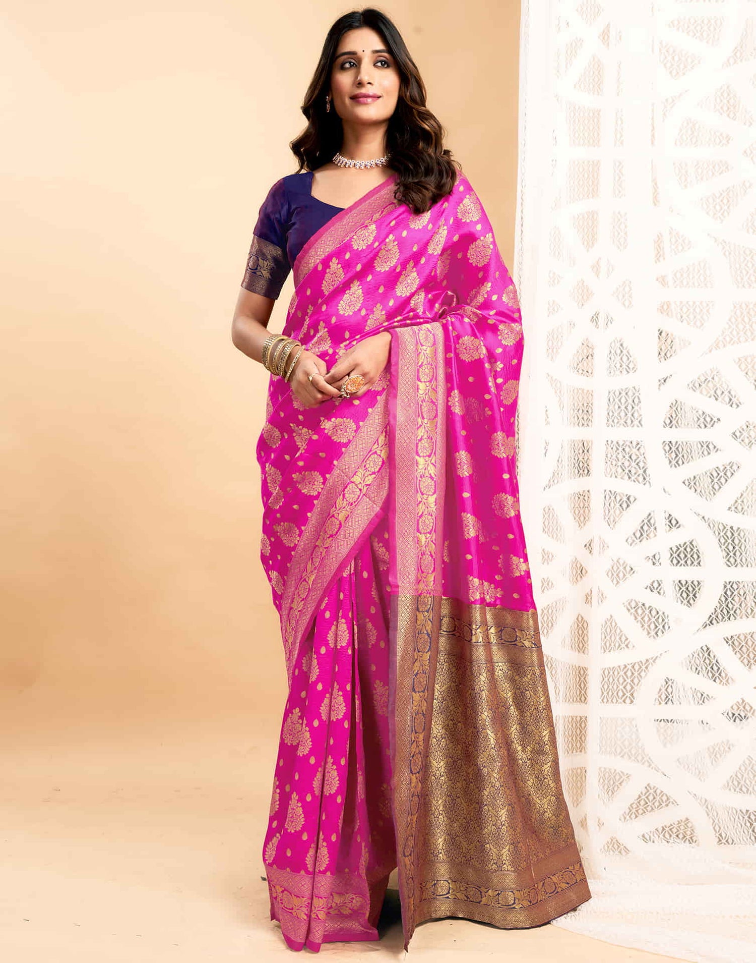 Pink Silk Blend Woven Banarasi Saree