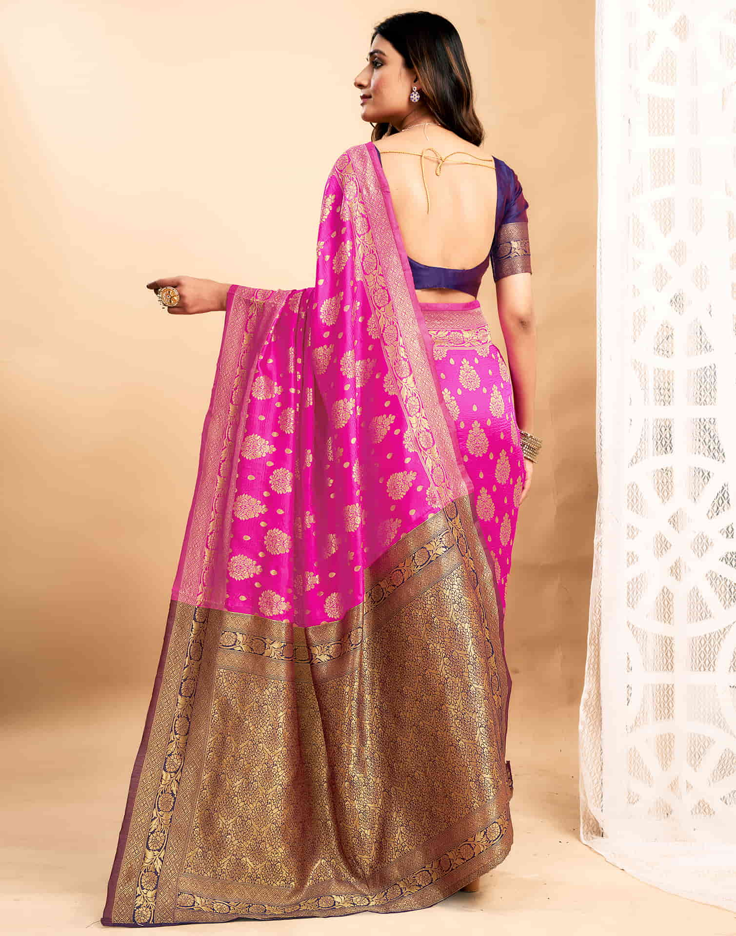 Pink Silk Blend Woven Banarasi Saree