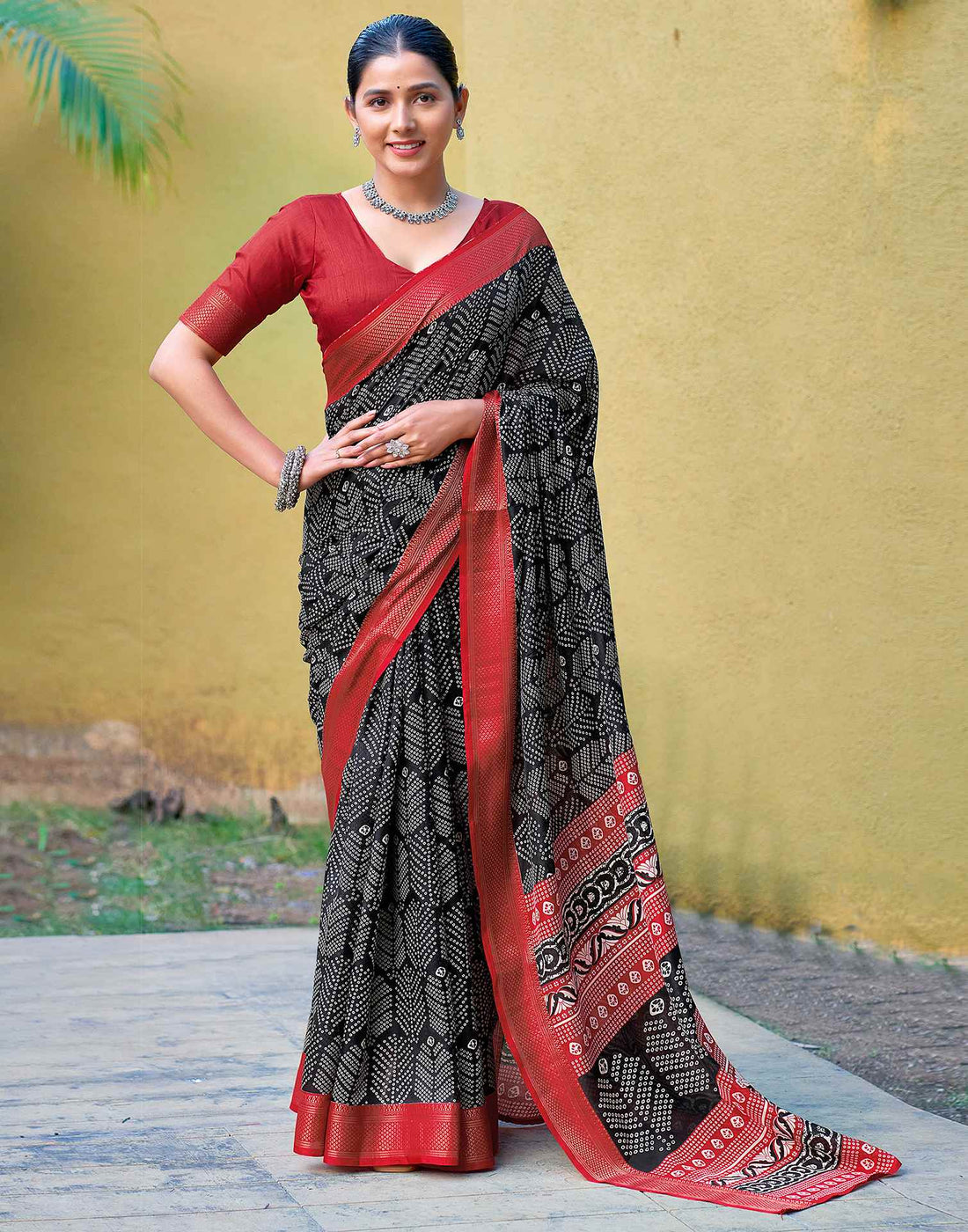 Black Bandhani Printed Cotton Blend Saree