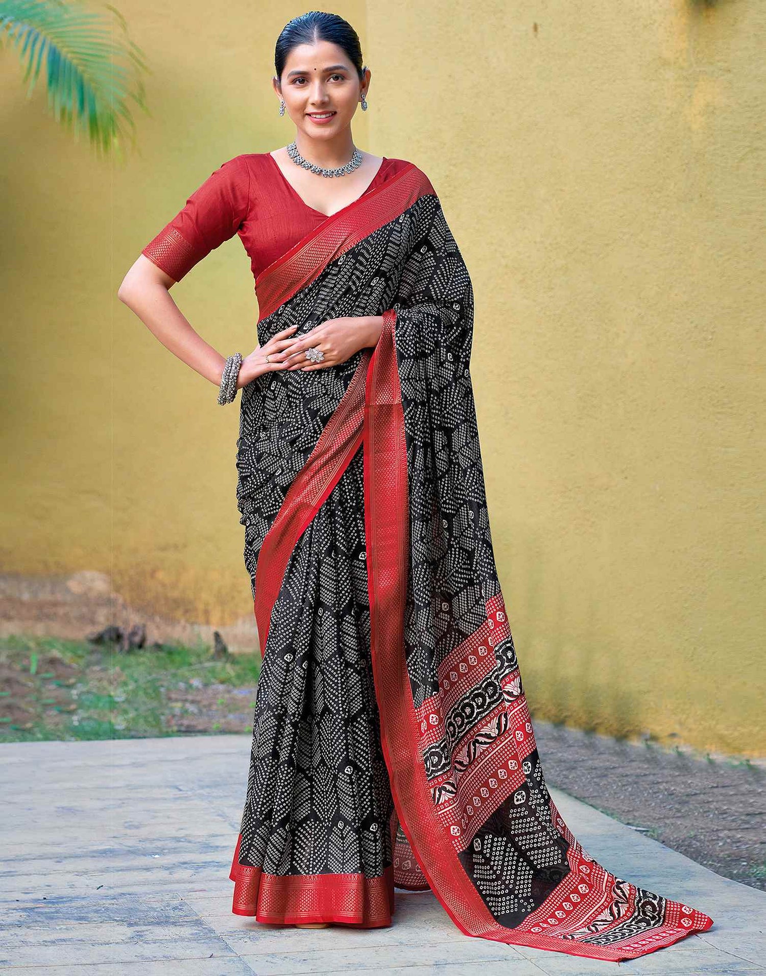 Black Bandhani Printed Cotton Blend Saree