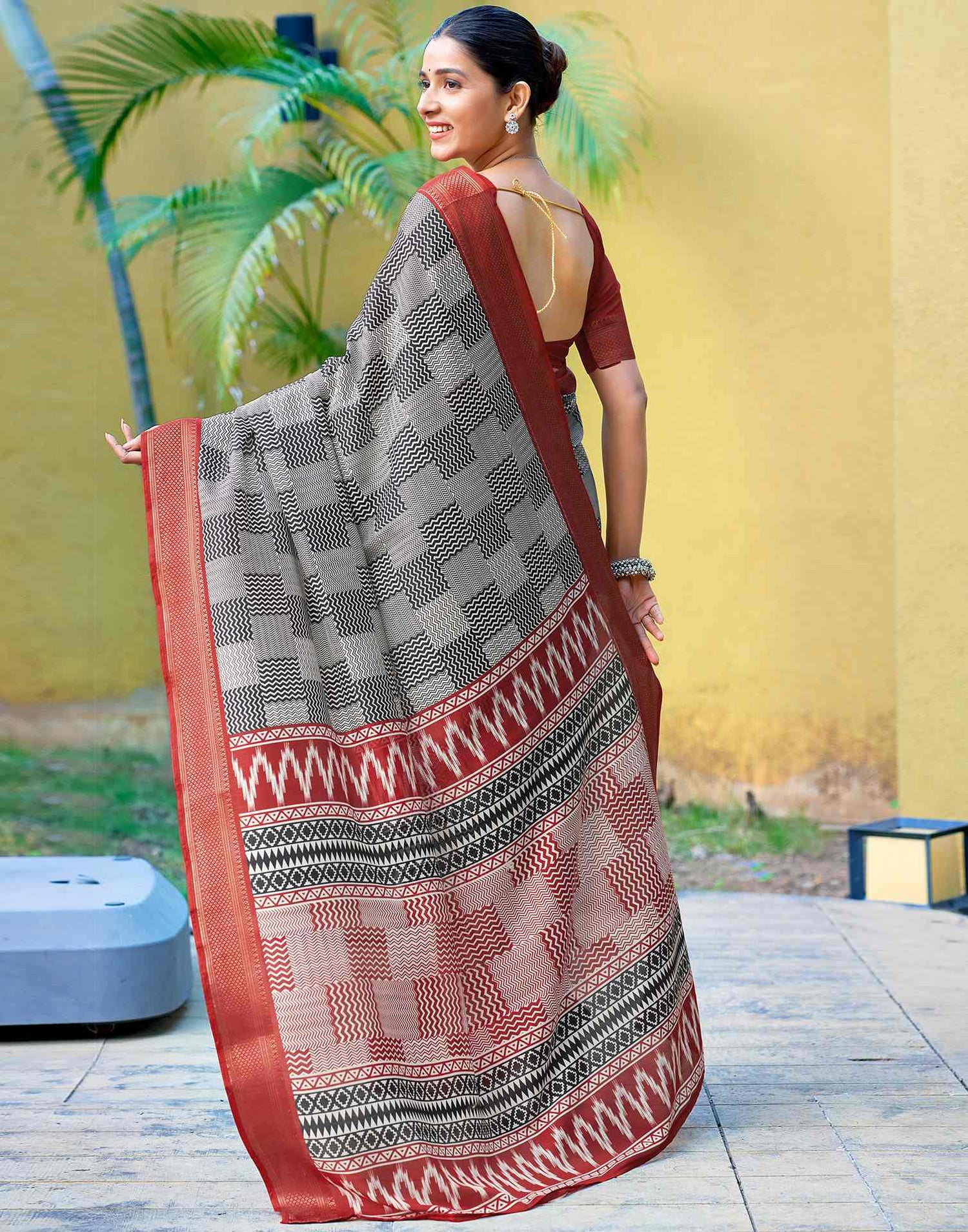 Black Printed Cotton Blend Saree