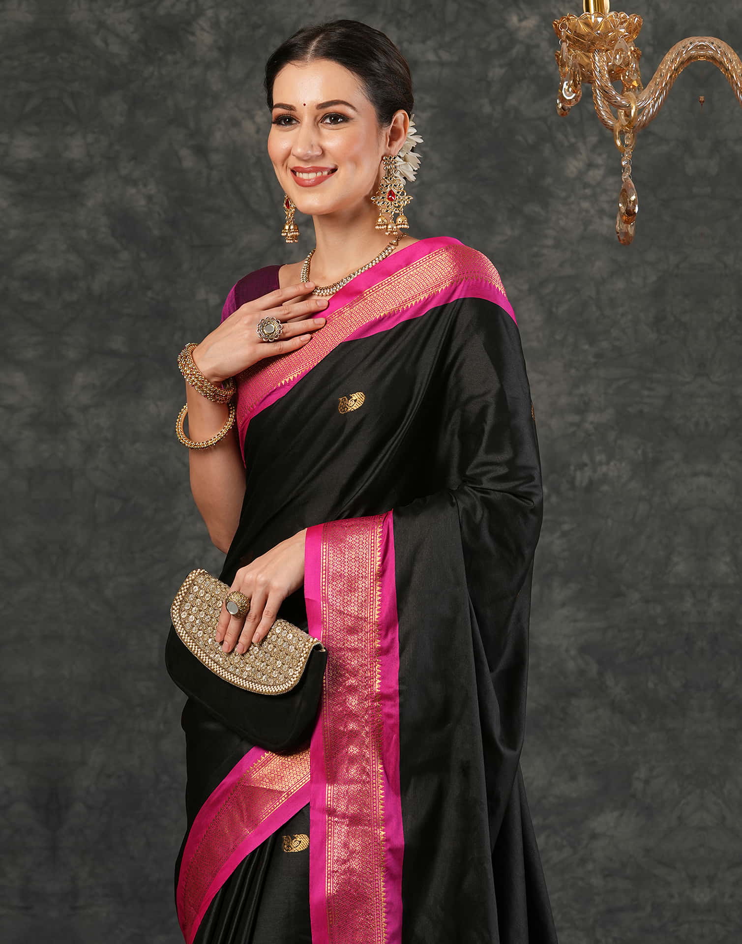 Black Silk Weaving Kanjivaram Saree