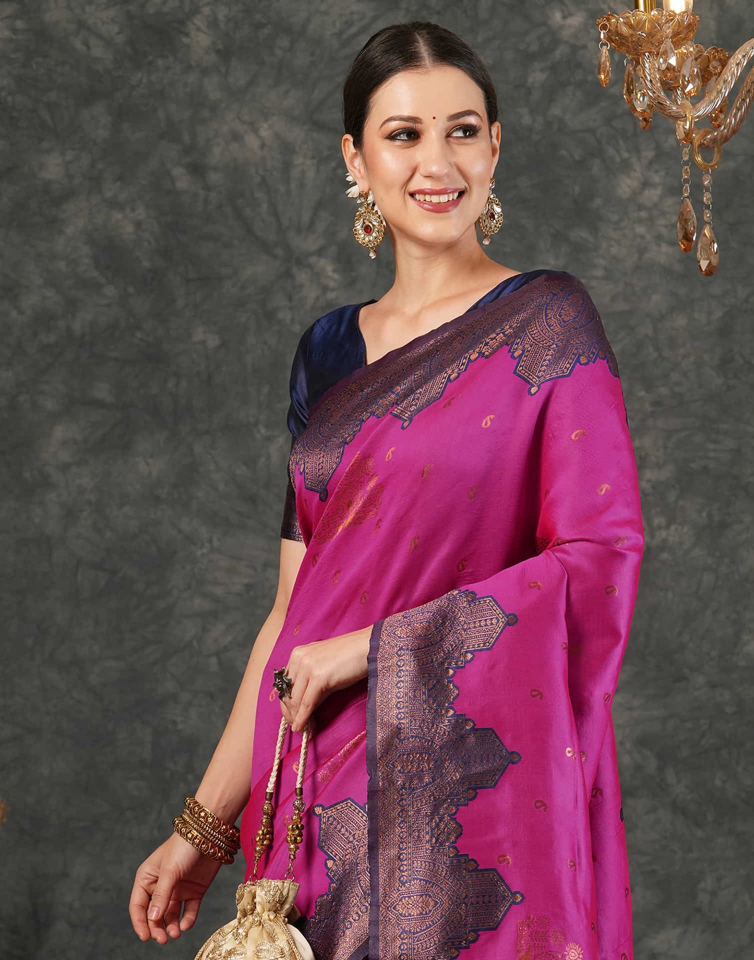 Magenta Silk Weaving Kanjivaram Saree