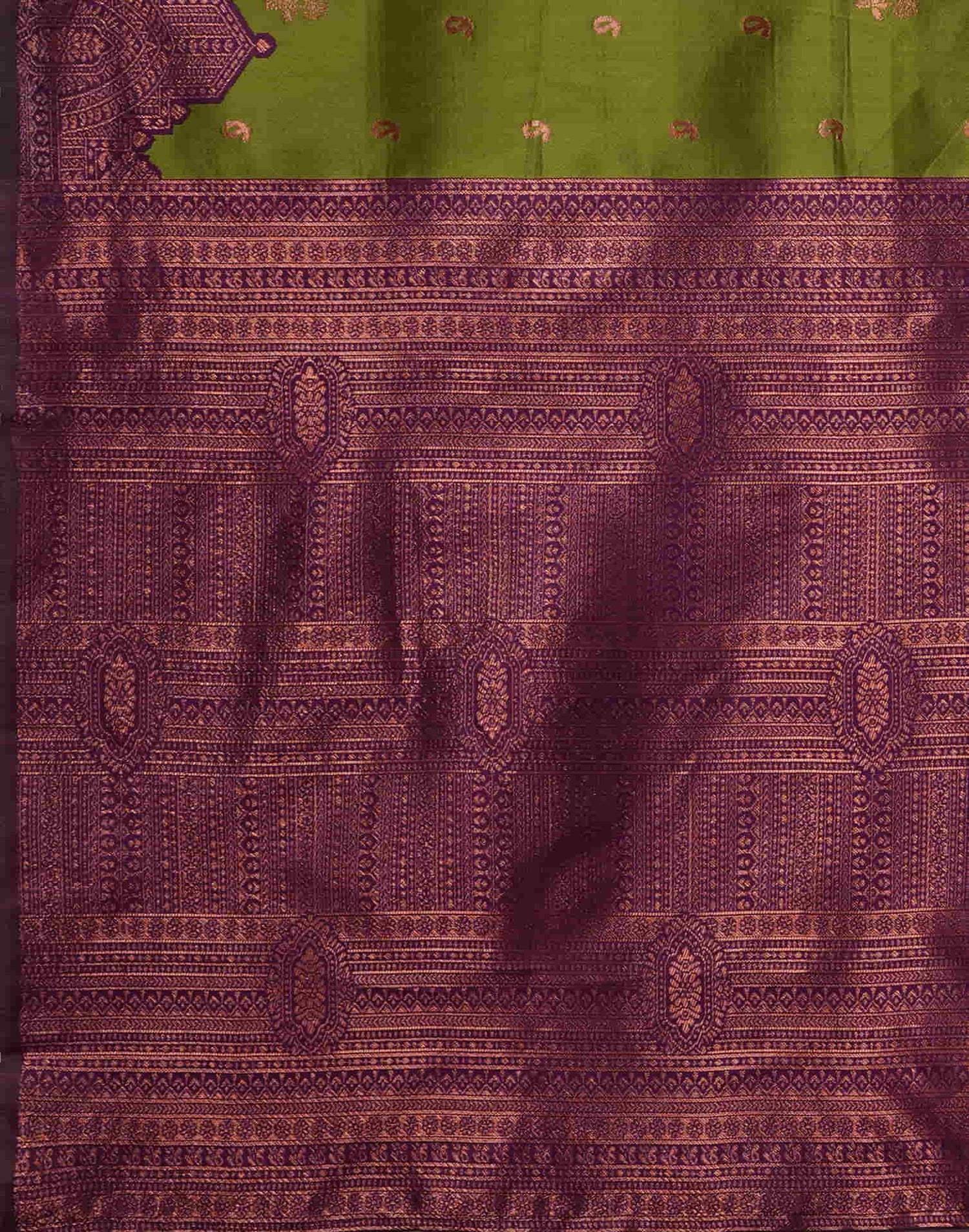 Green Silk Weaving Kanjivaram Saree