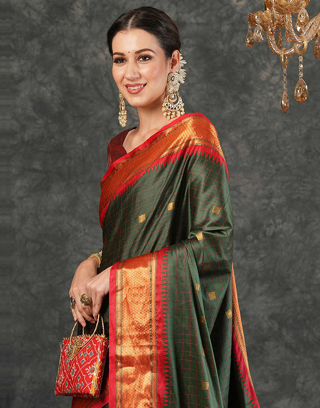 Dark Green Silk Weaving Kanjivaram Saree