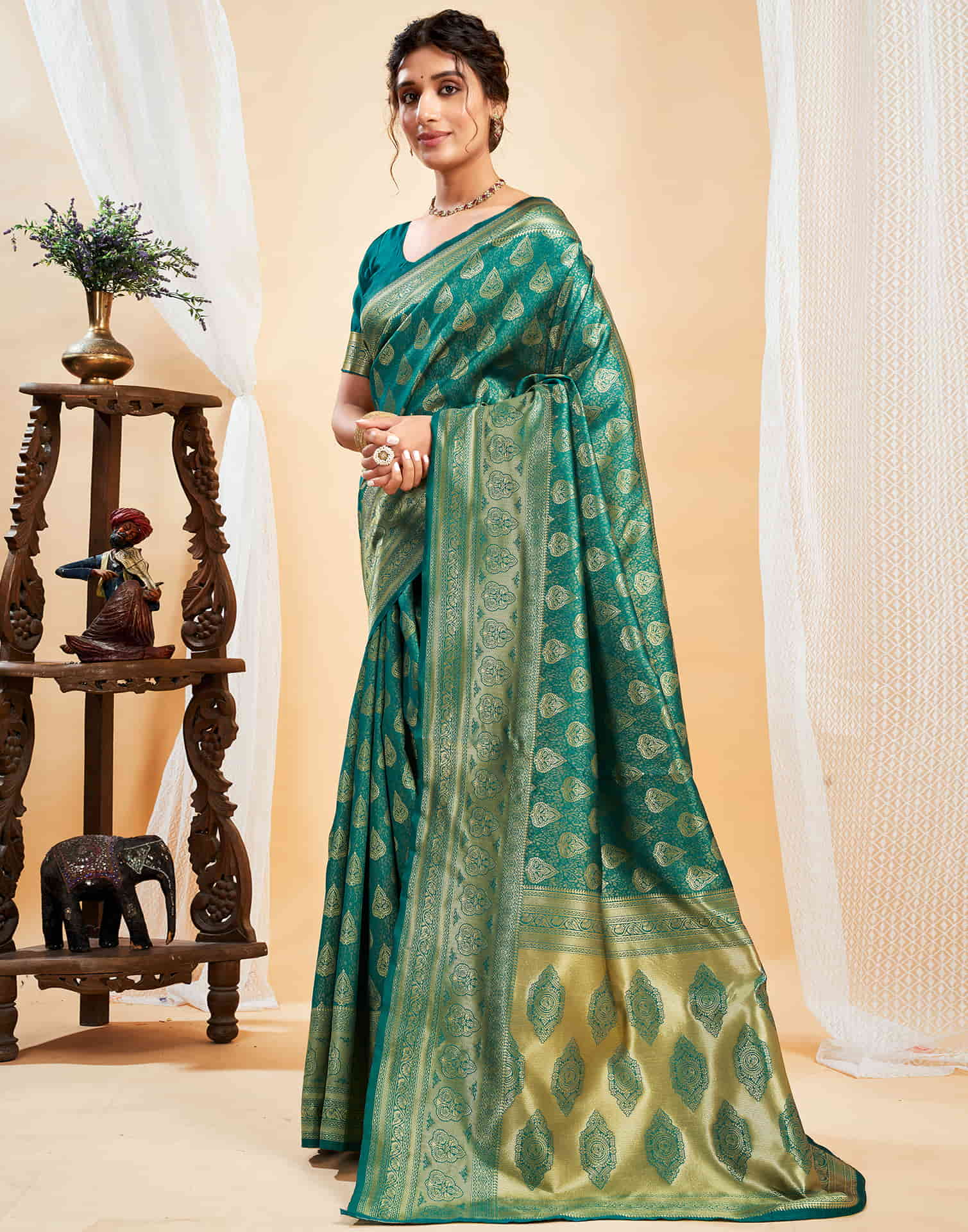 Green Silk Blend Woven Banarasi Saree