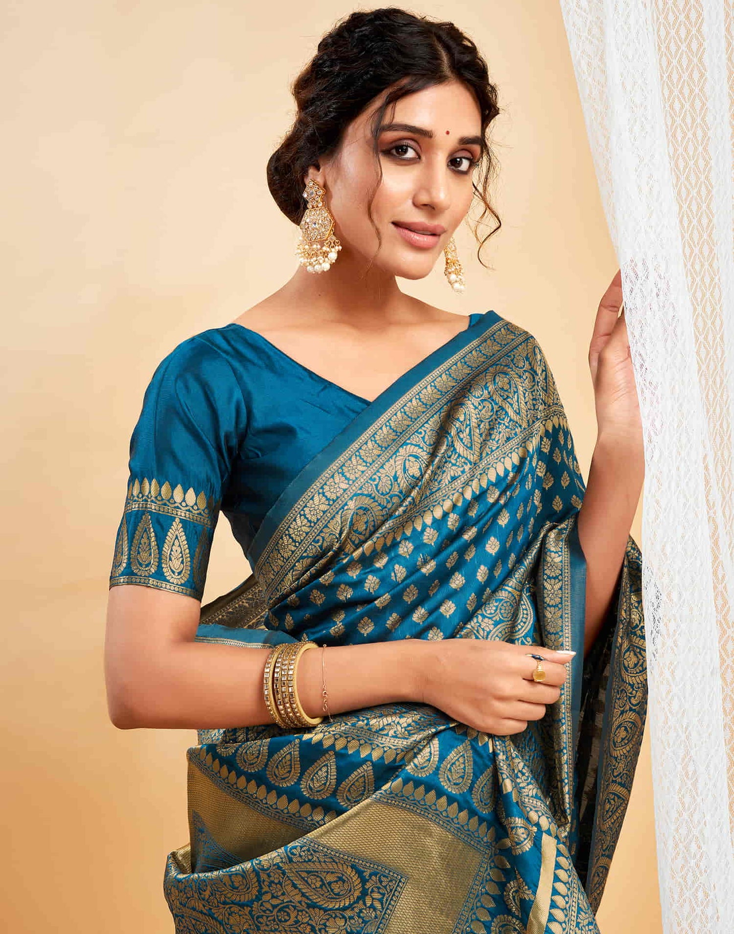 Blue Silk Blend Woven Banarasi Saree