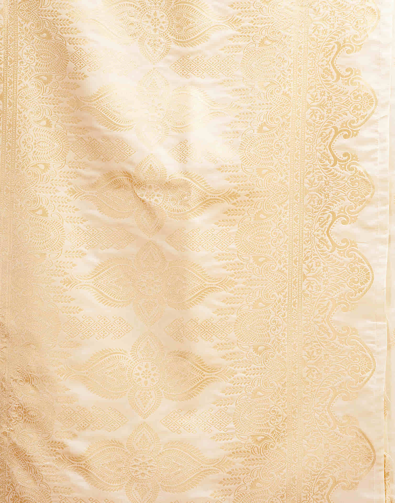 White Silk Blend Woven Kanjivaram Saree