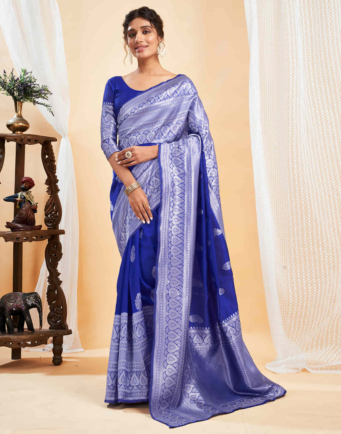 Blue Silk Blend Woven Kanjivaram Saree