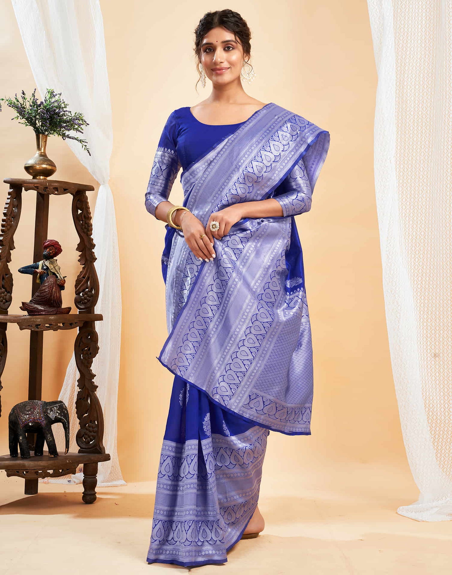 Blue Silk Blend Woven Kanjivaram Saree