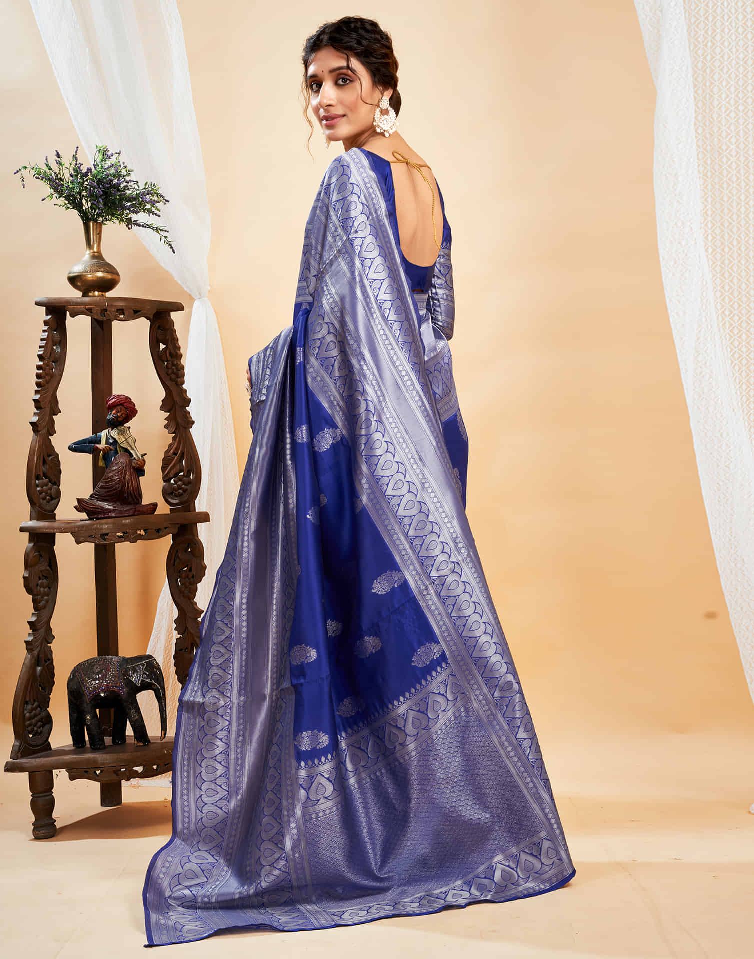 Blue Silk Blend Woven Kanjivaram Saree