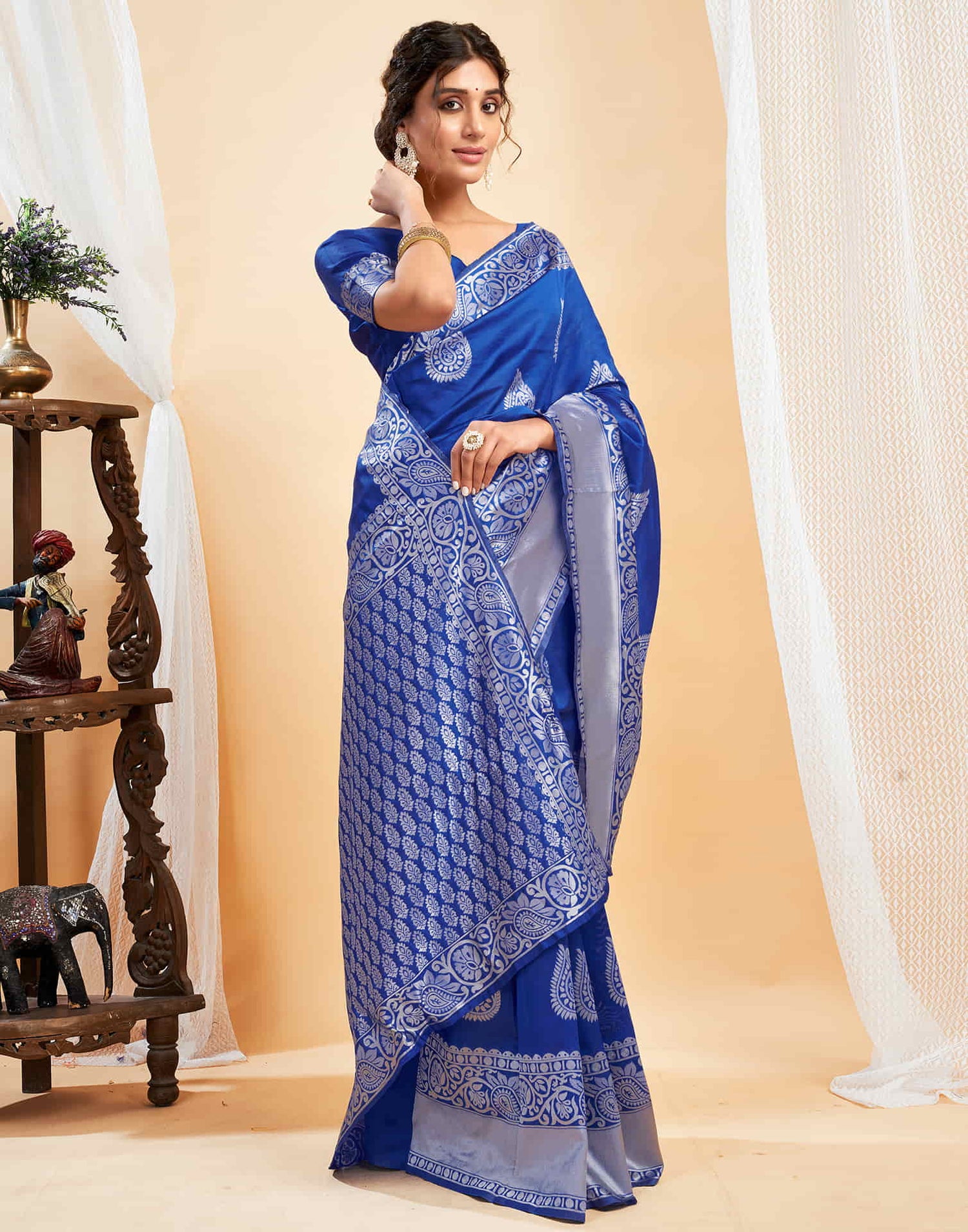 Blue Silk Blend Woven Kanjivaram Saree