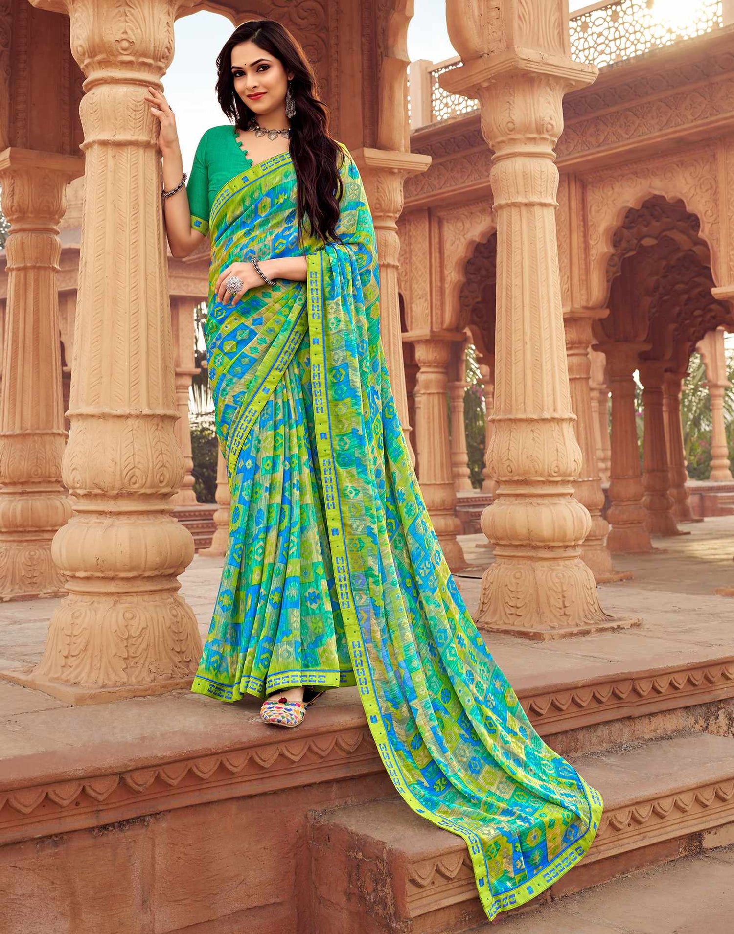 Green Geometric Printed Chiffon Saree