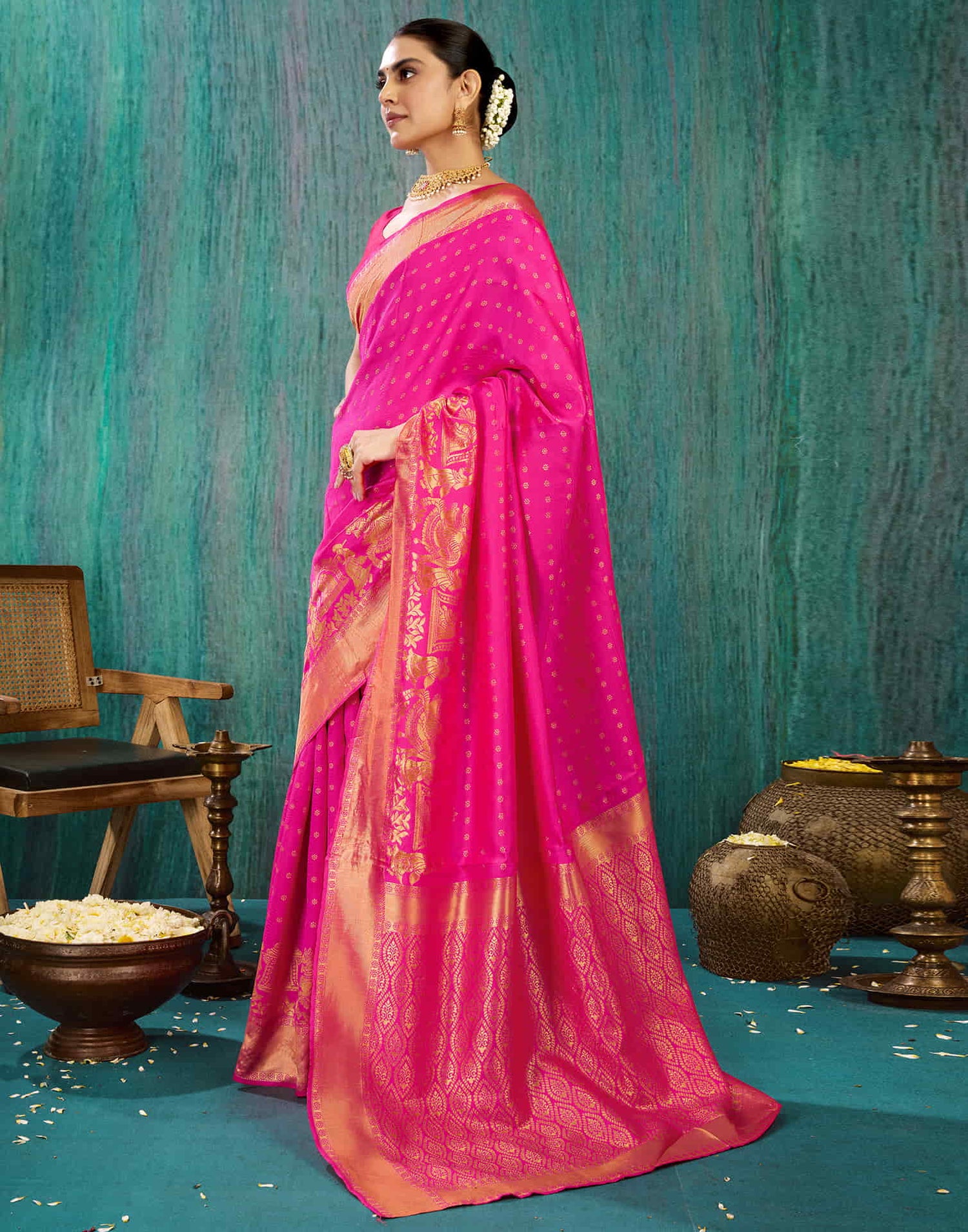 Pink Silk Woven Kanjivaram Saree