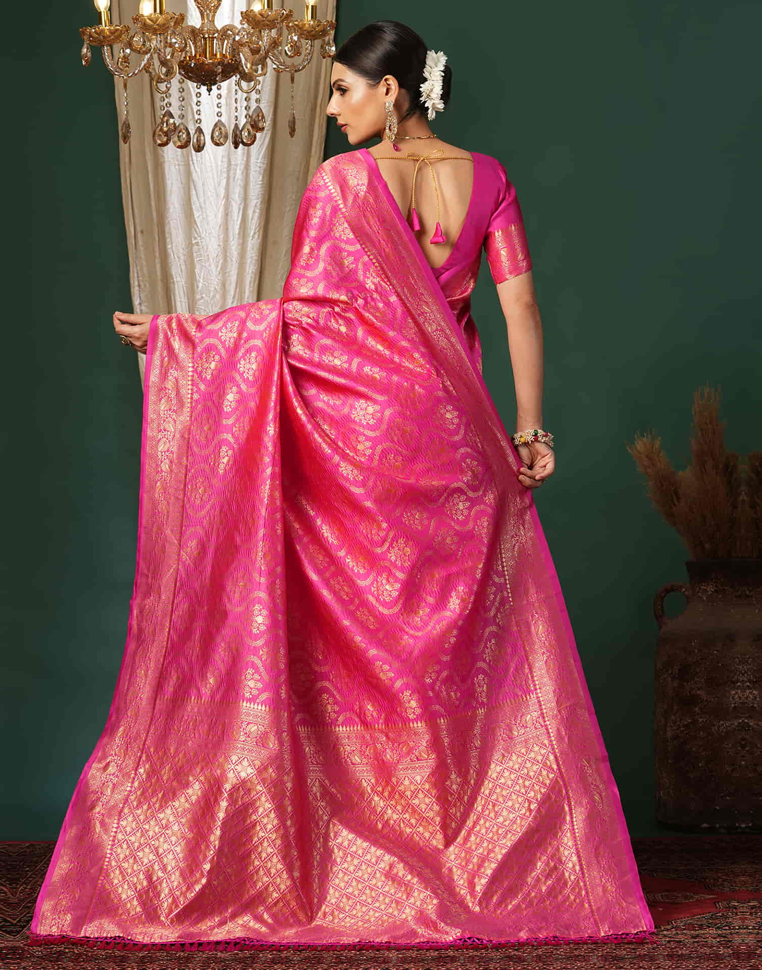 Pink Silk Blend Woven Banarasi Saree