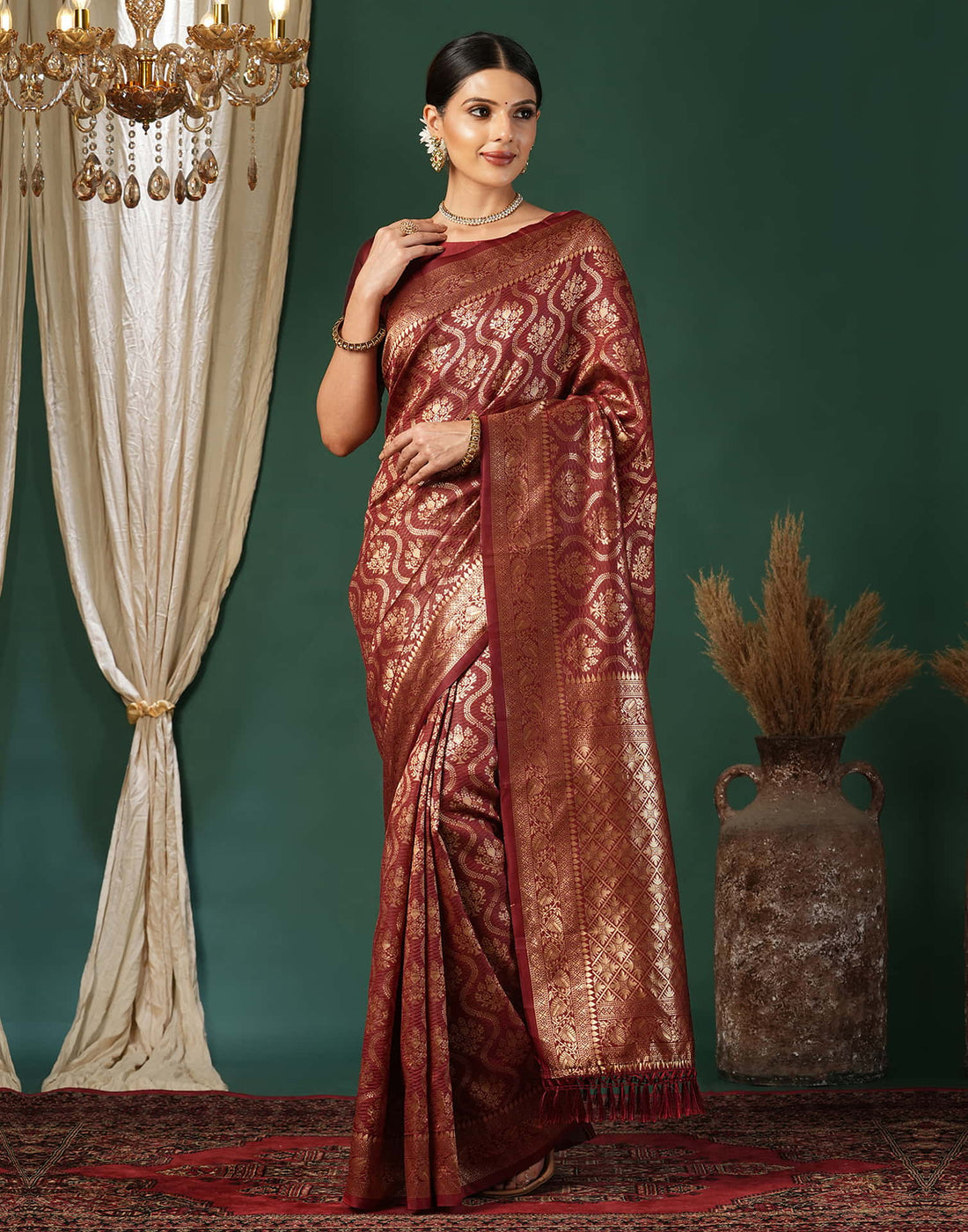 Maroon Silk Blend Woven Banarasi Saree