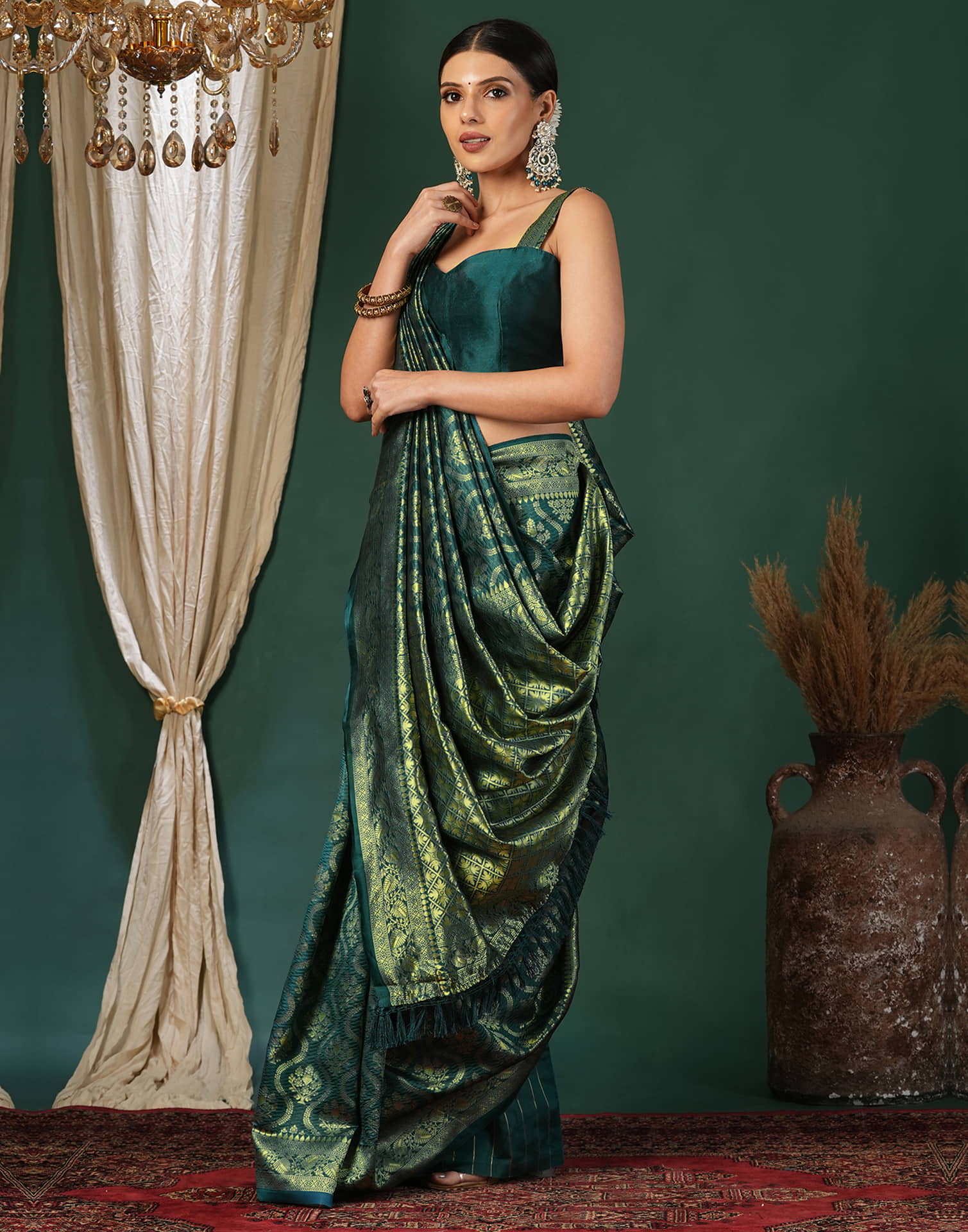 Green Silk Blend Woven Banarasi Saree