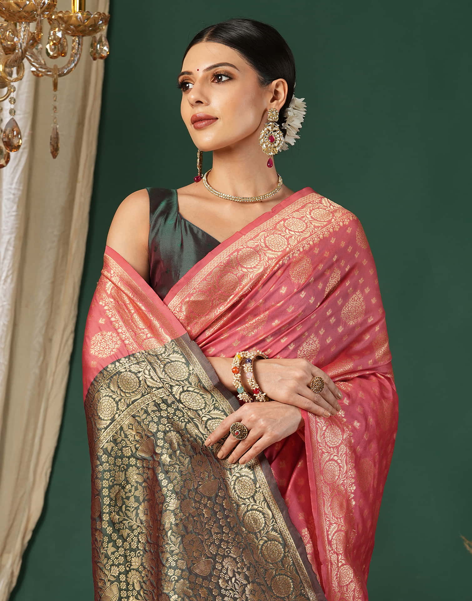 Pink Silk Blend Woven Banarasi Saree