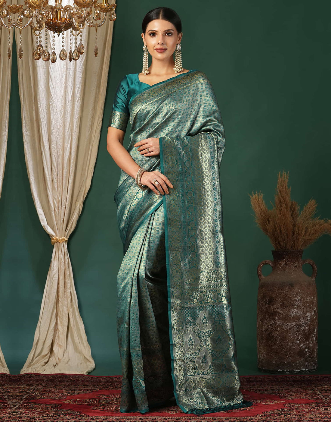 Green Silk Blend Woven Banarasi Saree