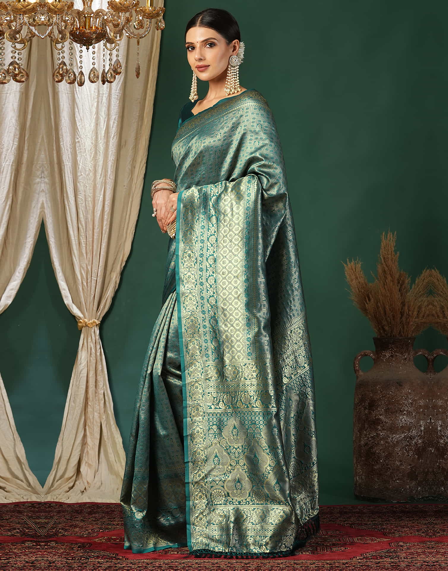 Green Silk Blend Woven Banarasi Saree