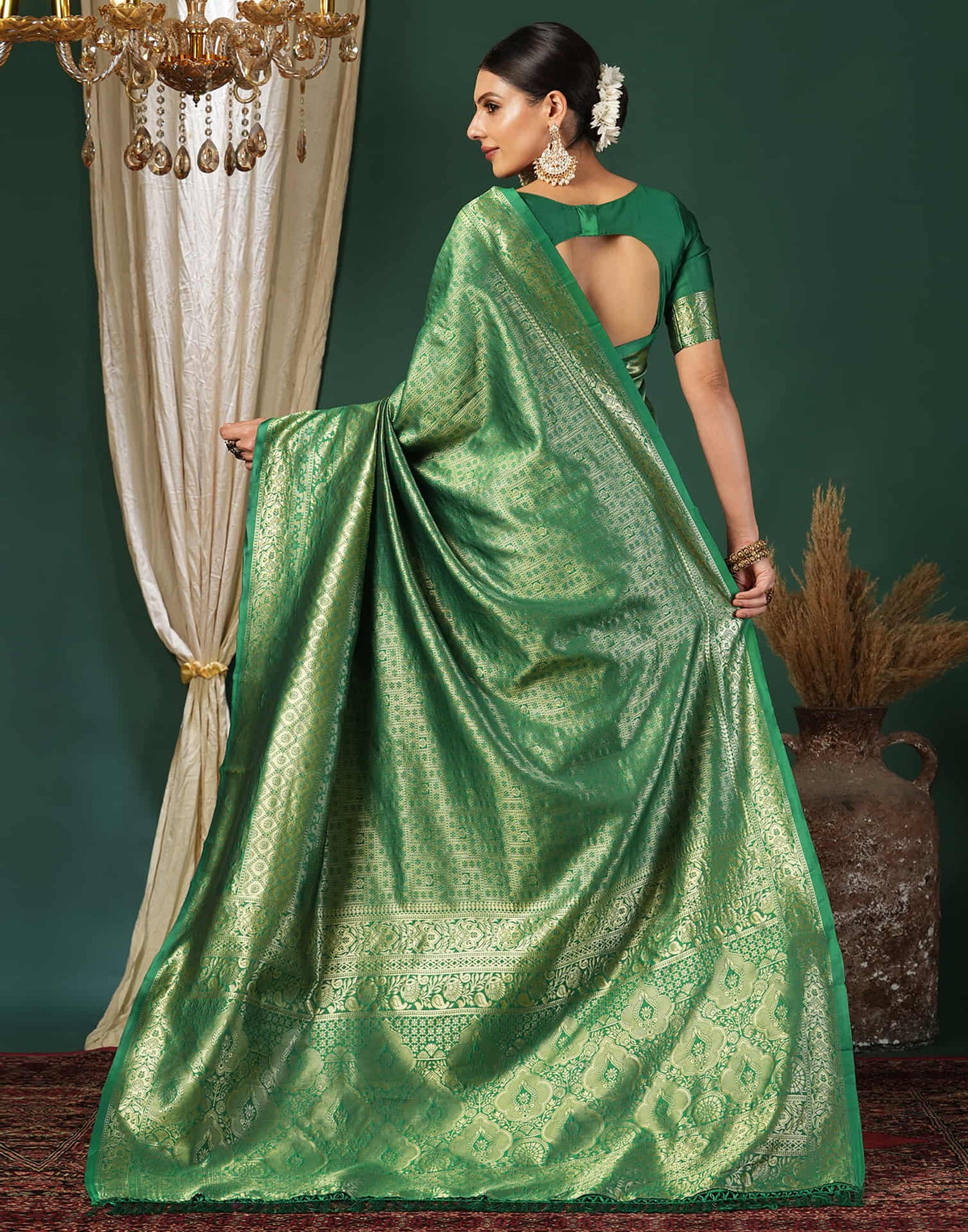 Green Silk Blend Woven Banarasi Saree