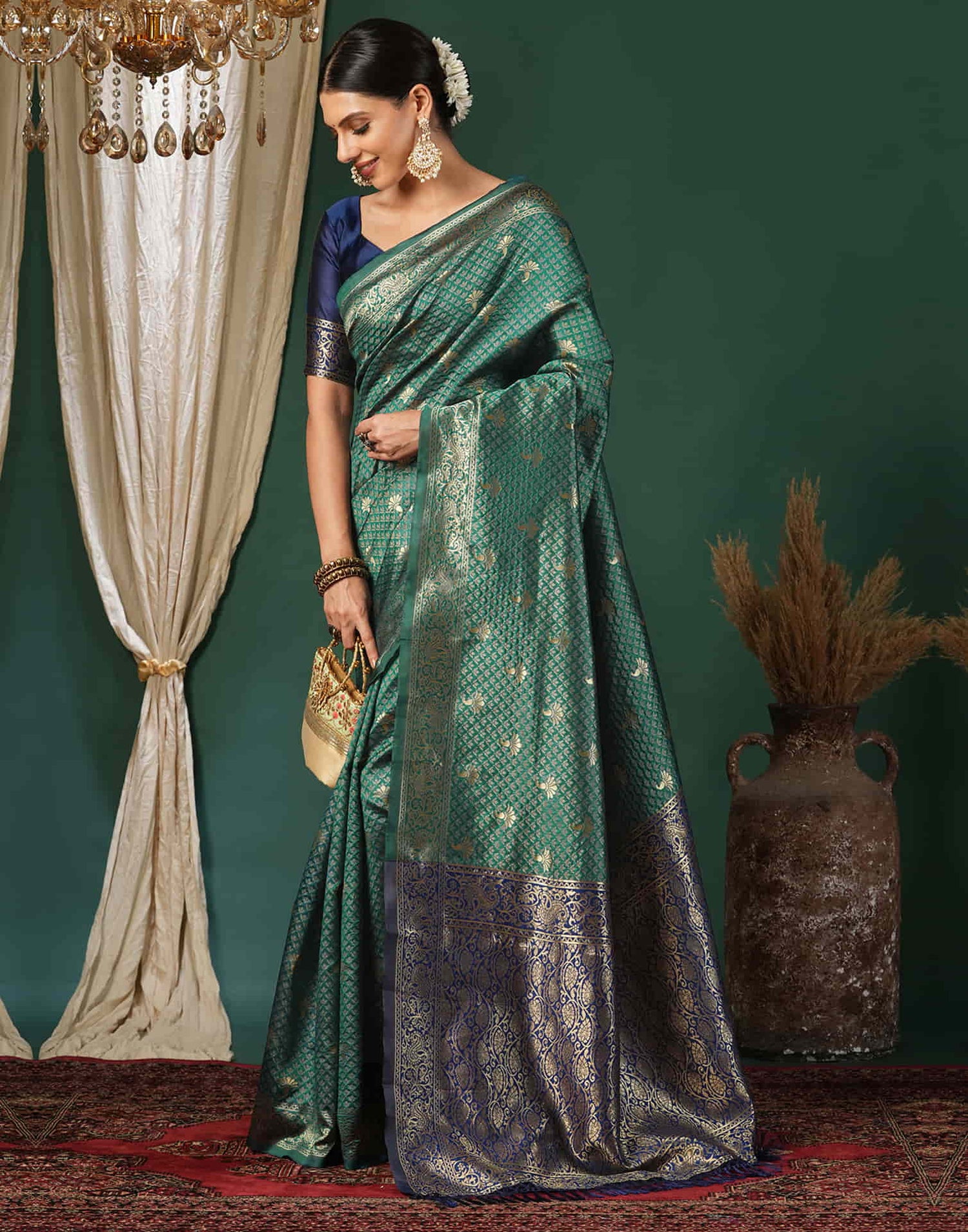 Green Silk Blend Woven Banarasi Saree