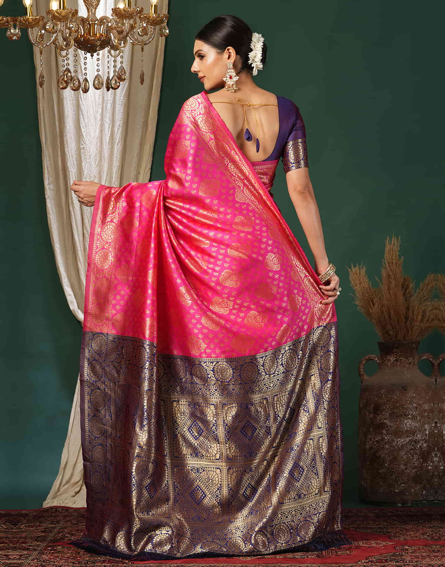 Pink Silk Blend Woven Banarasi Saree