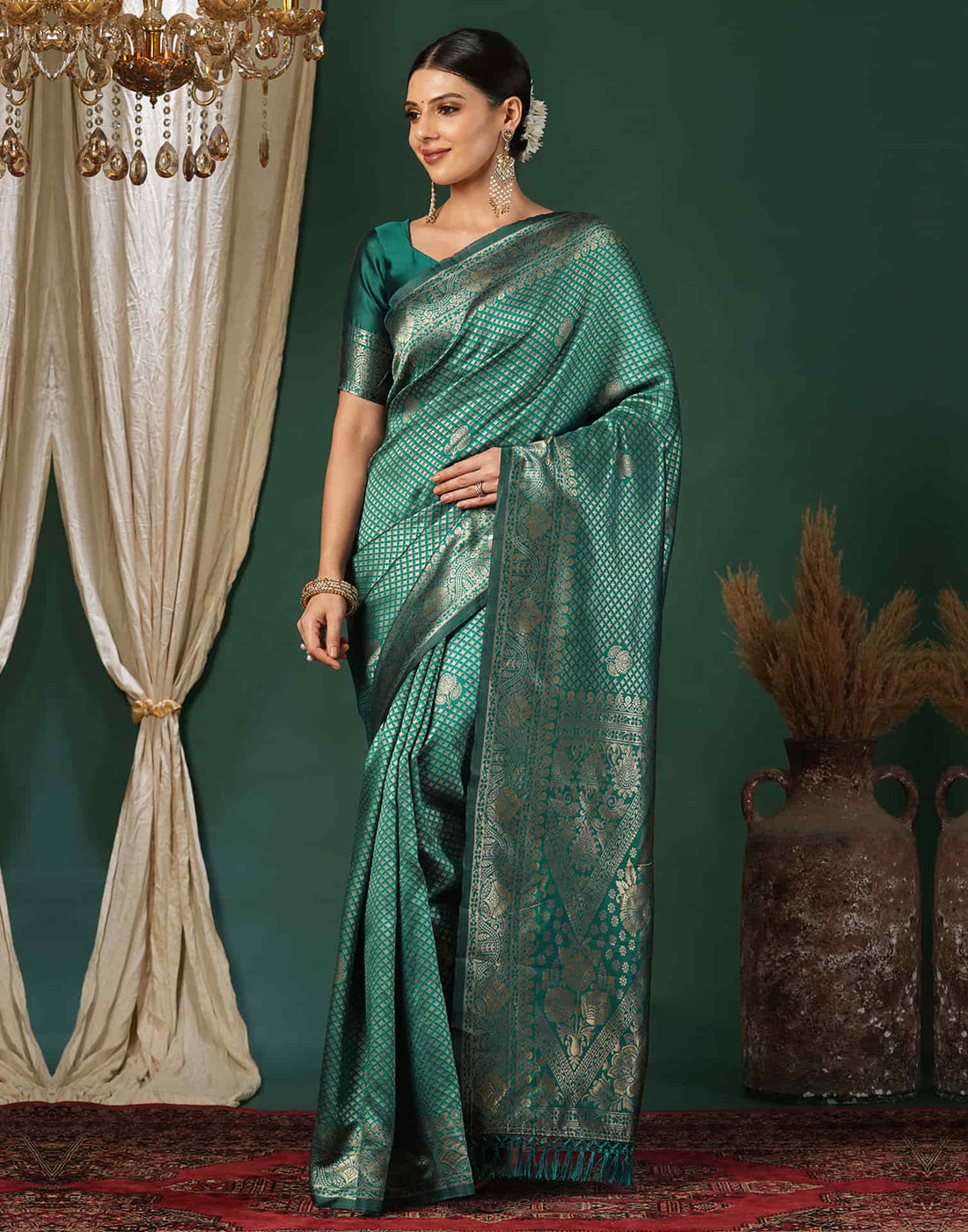 Green Silk Blend Woven Banarasi Saree