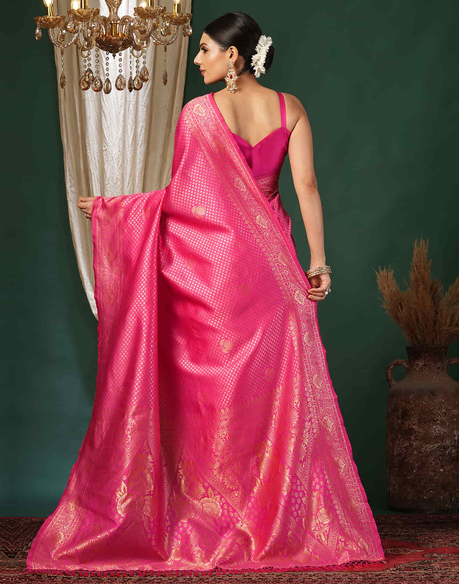 Pink Silk Blend Woven Banarasi Saree