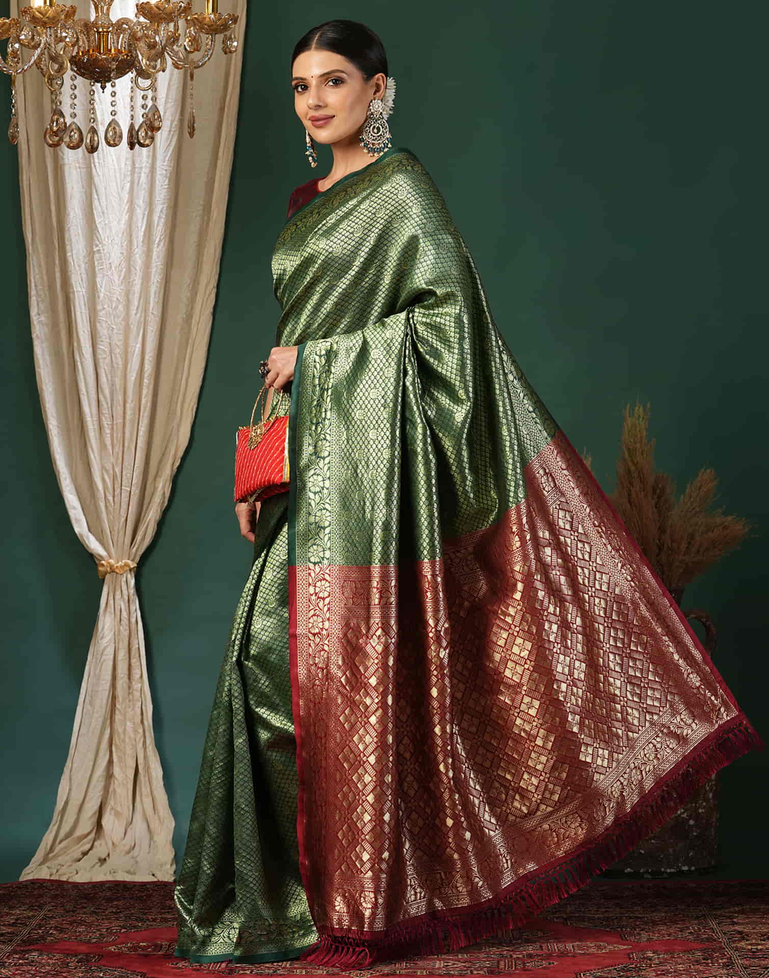 Green Silk Blend Woven Banarasi Saree