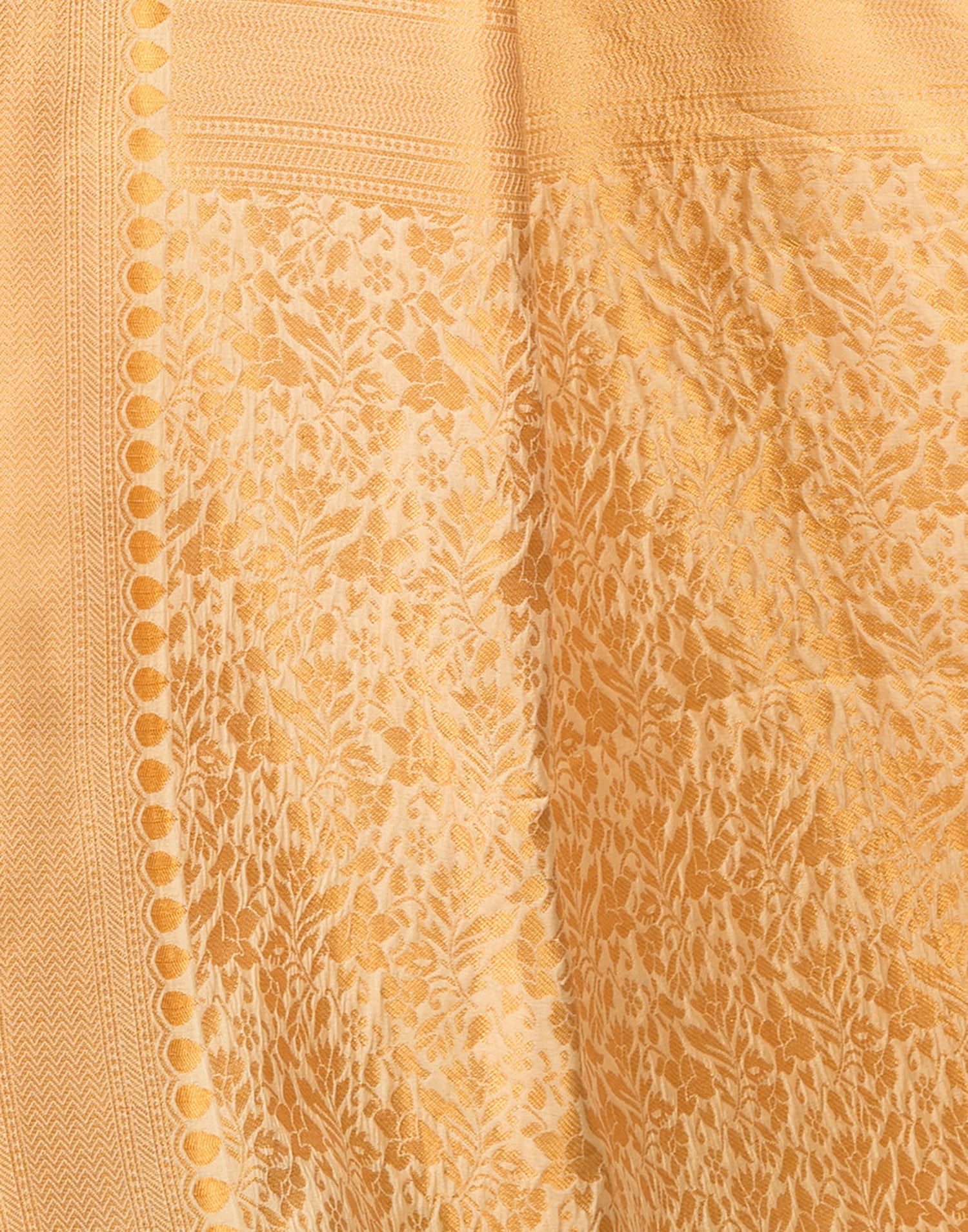 Golden Silk Weaving Kanjivaram Saree