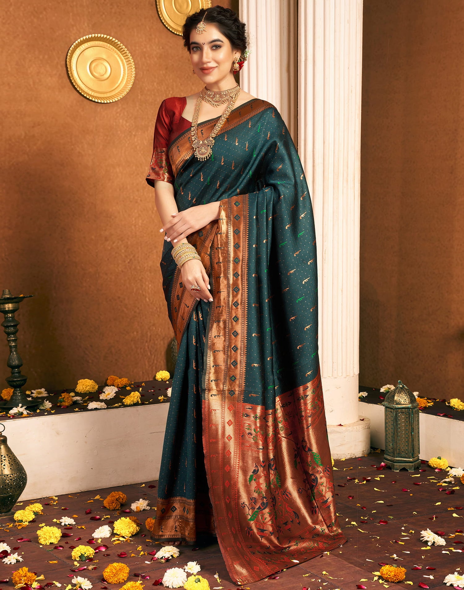 Dark rama Green Silk Woven Paithani Saree