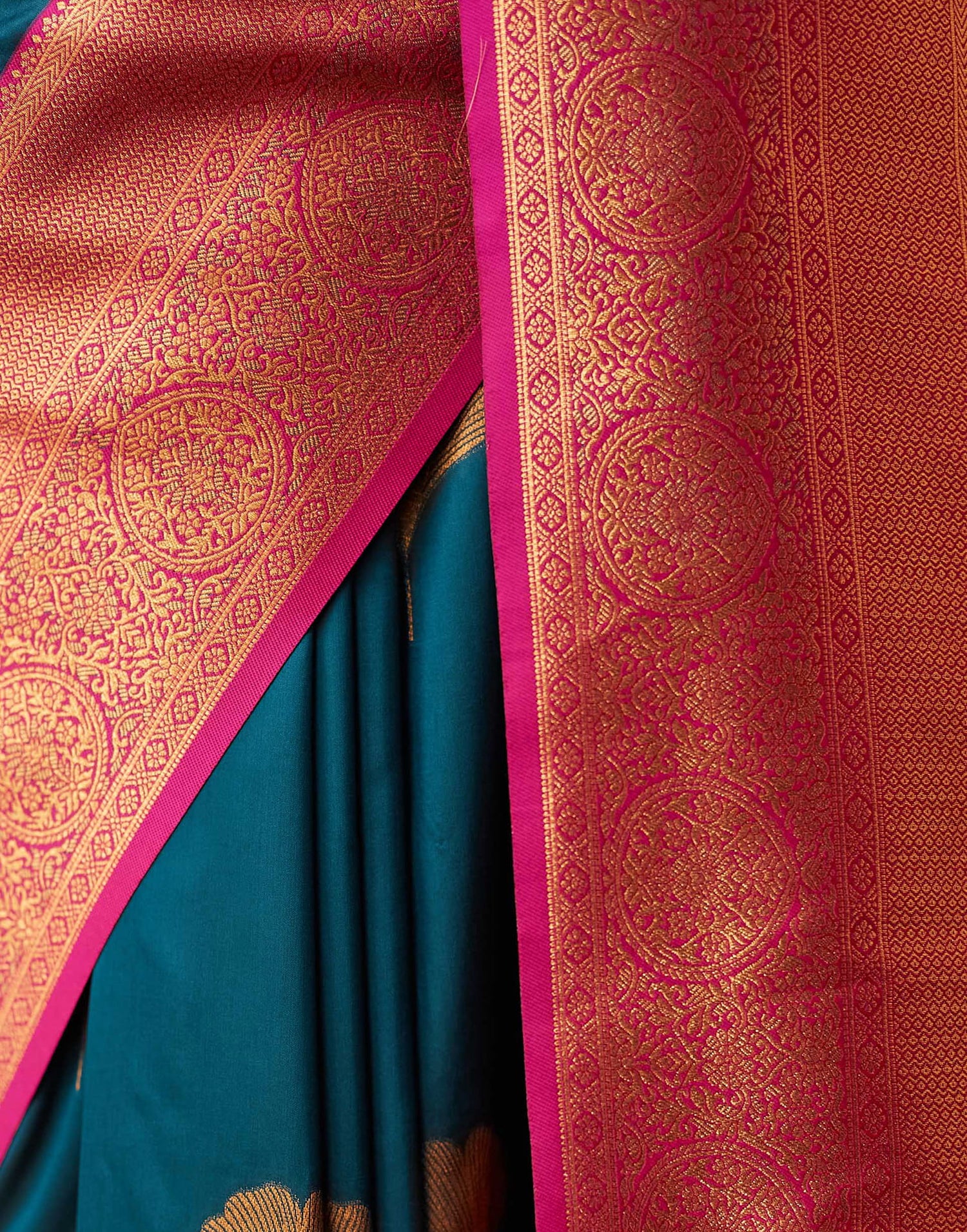 Rama Green Silk Woven Saree