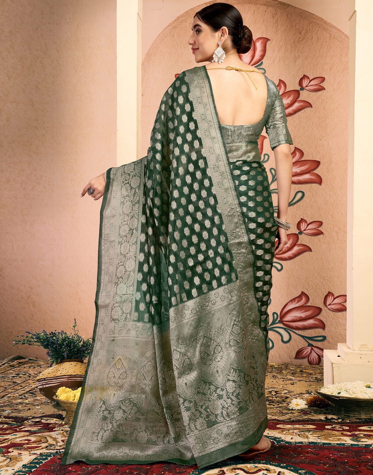 Green Silk Blend Woven Banarasi Saree
