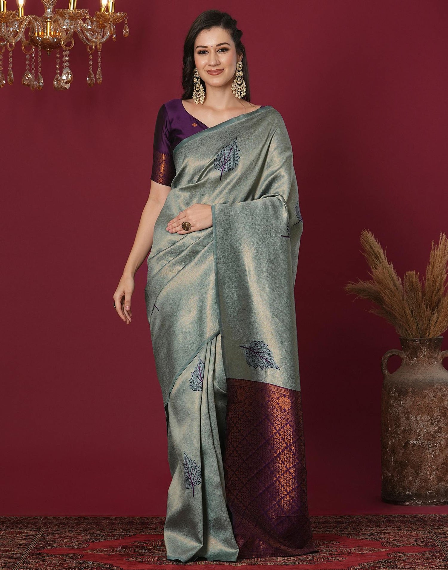 Grey Silk Blend Woven Woven Saree