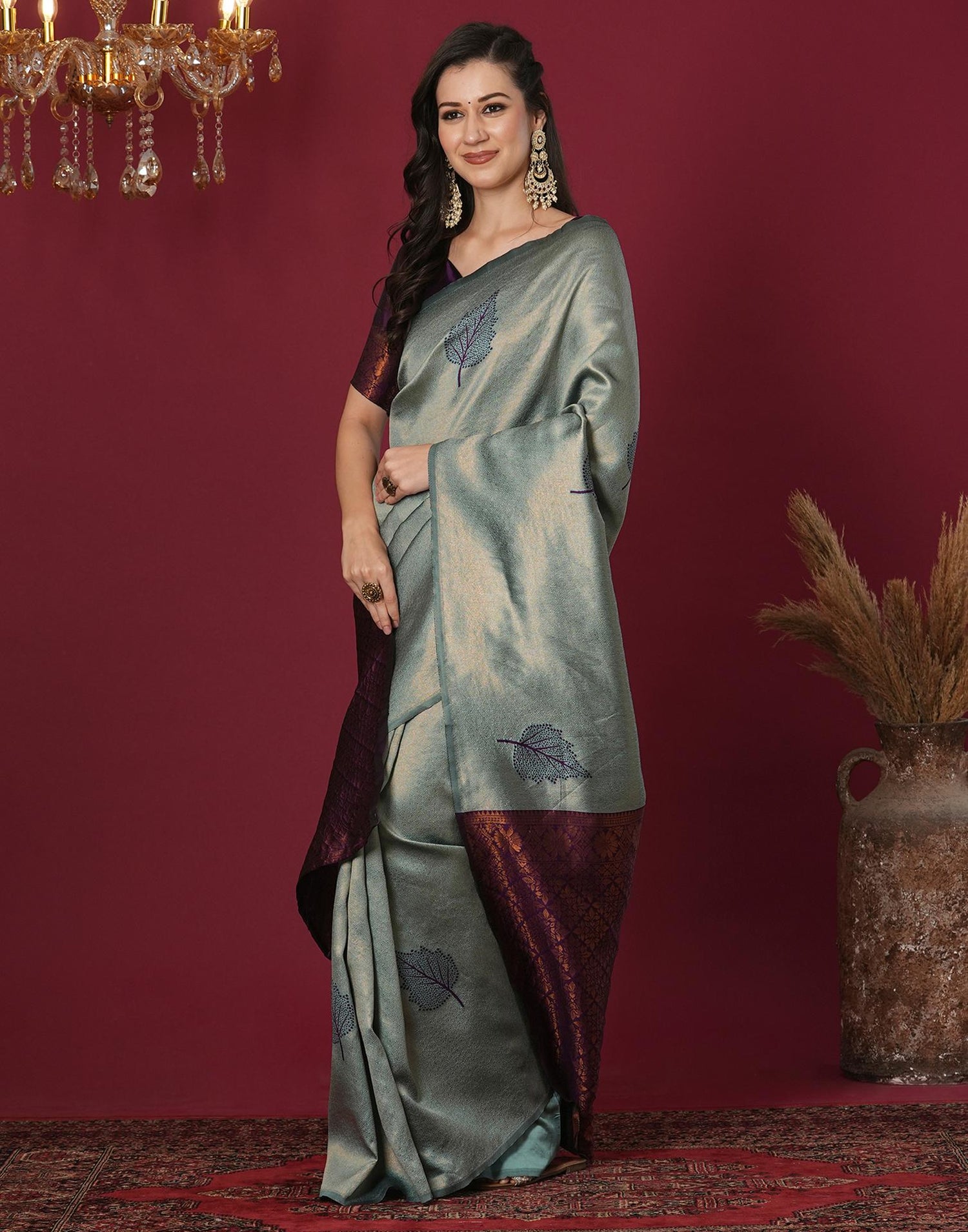 Grey Silk Blend Woven Woven Saree