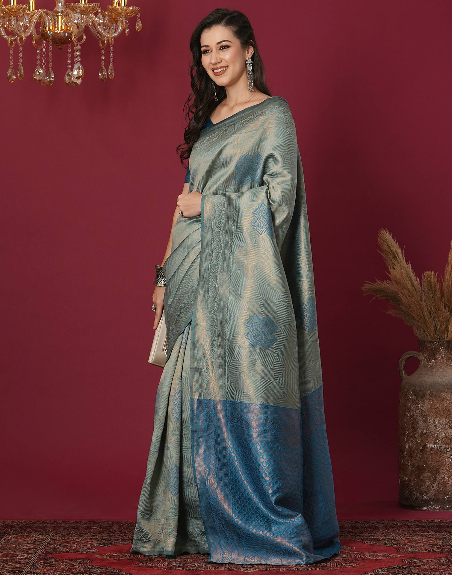 Blue Silk Blend Woven Woven Saree