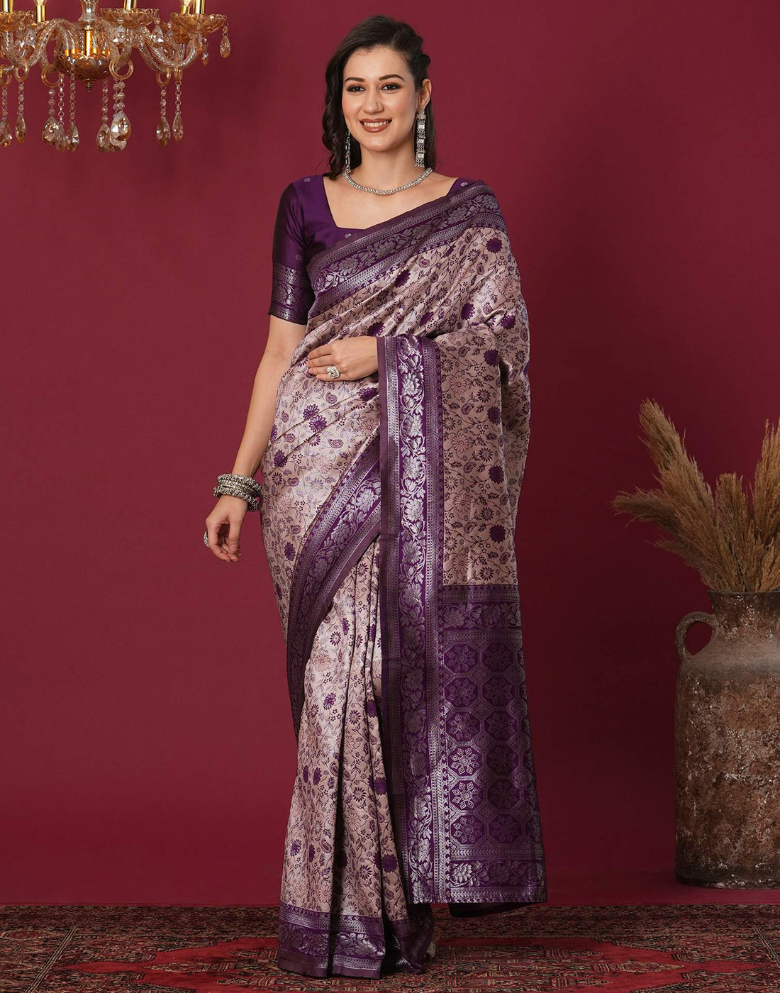 Purple Silk Blend Woven Woven Saree