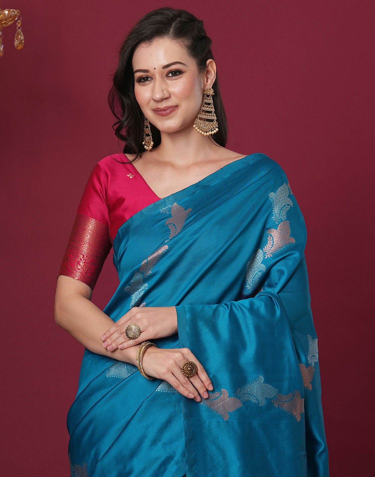 Turquoise Silk Blend Woven Woven Saree