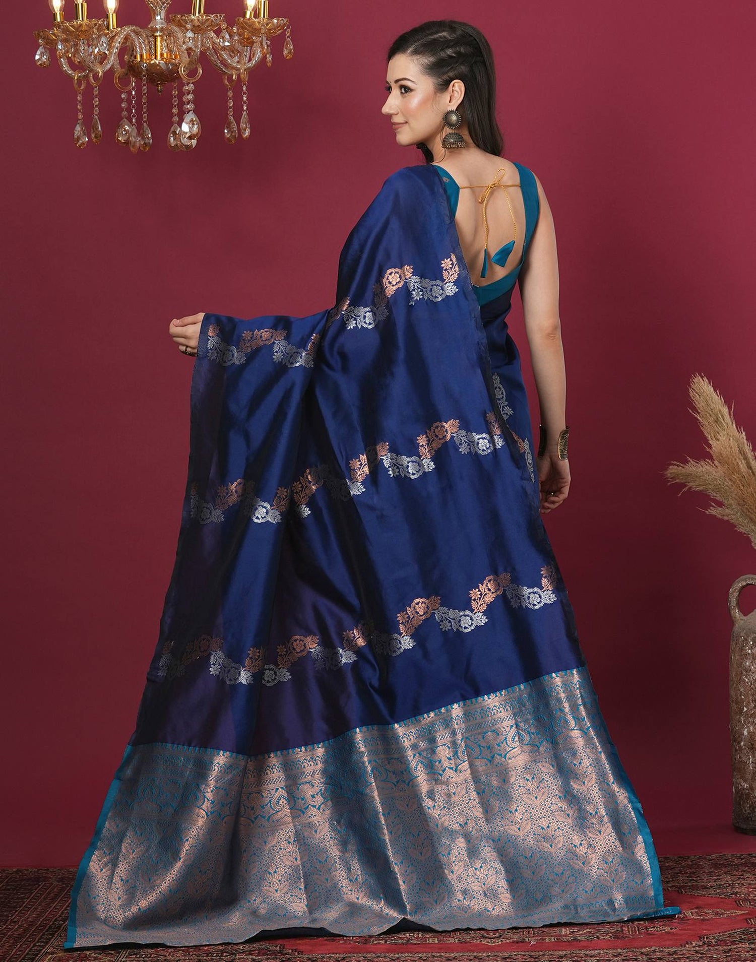 Blue Silk Blend Woven Woven Saree