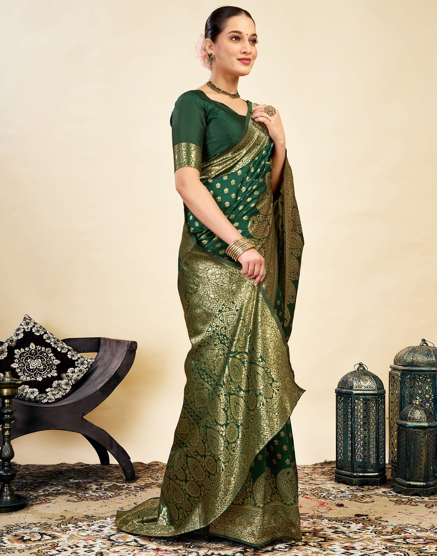 Green Silk Blend Woven Banarasi Saree