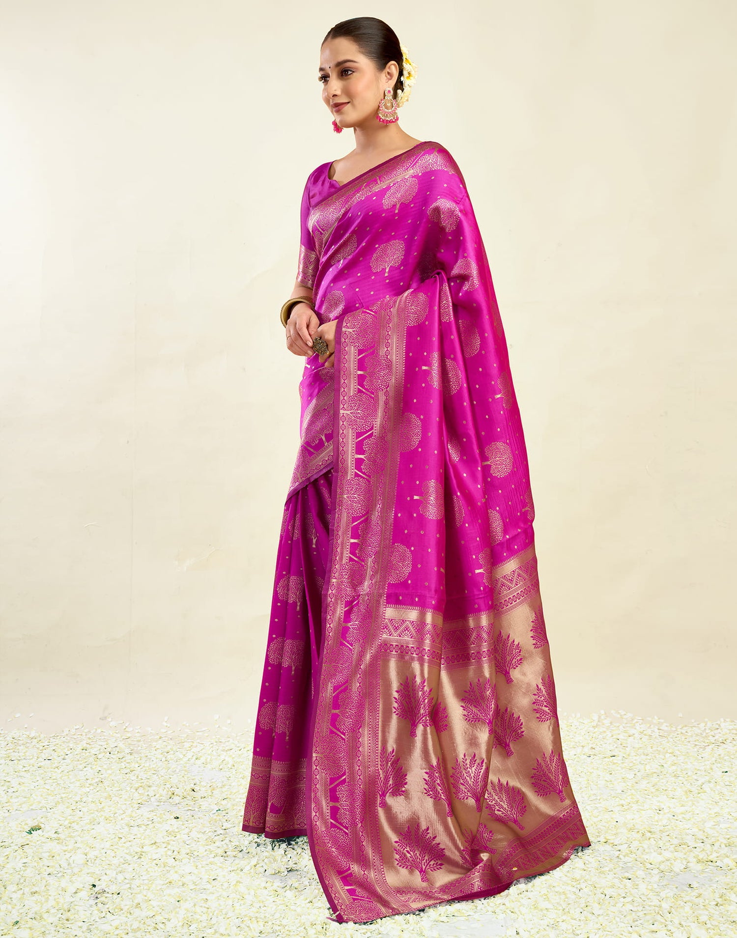 Pink Silk Blend Woven Banarasi Saree