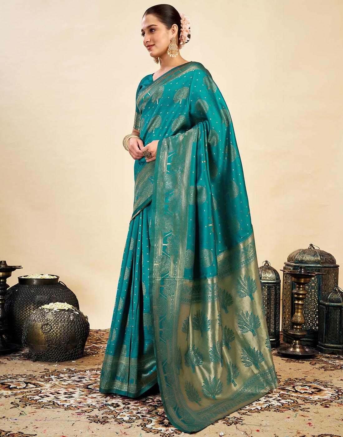 Green Silk Blend Woven Banarasi Saree