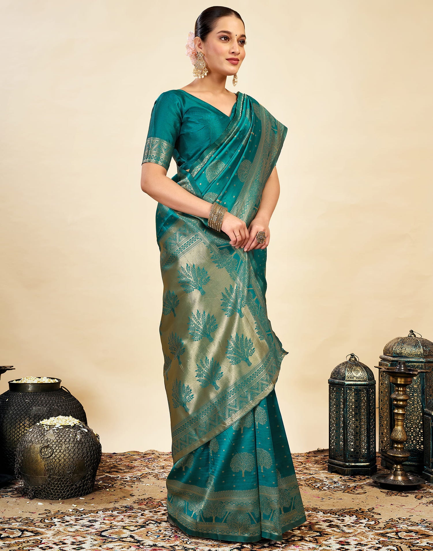 Green Silk Blend Woven Banarasi Saree